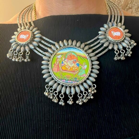 Handmade Indian Hansli Necklace – Hand-Painted Miniature Ganesha Art – Ethnic - Picture 1 of 8